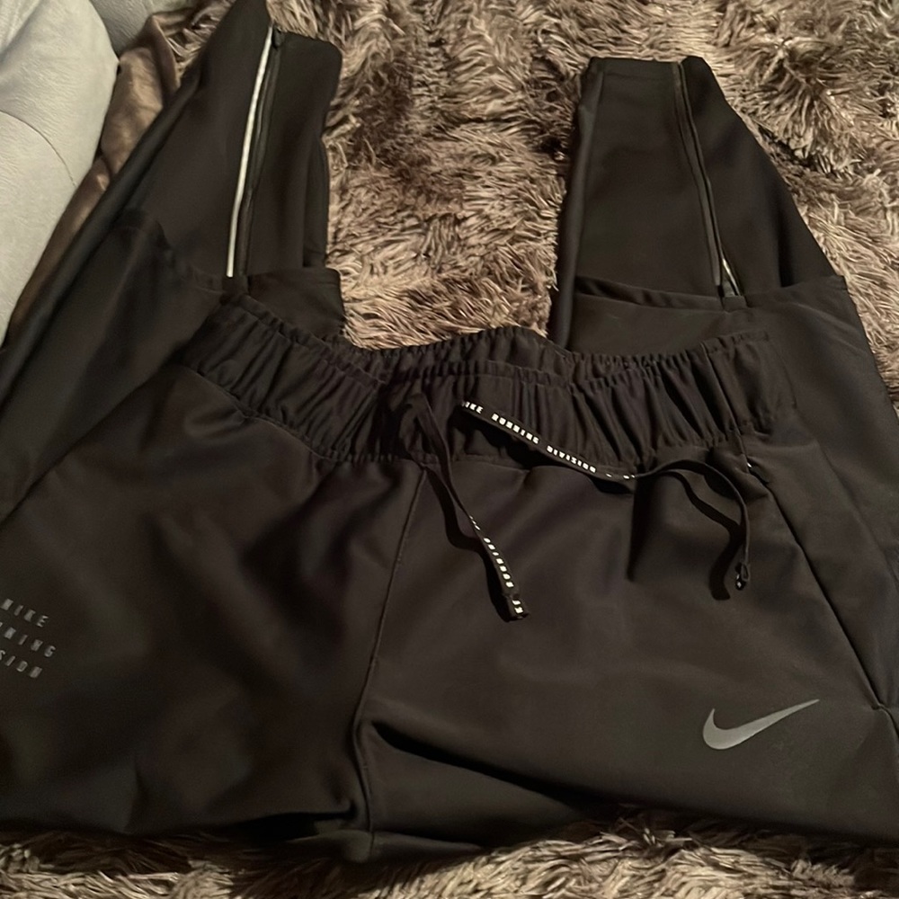 Nike joggers